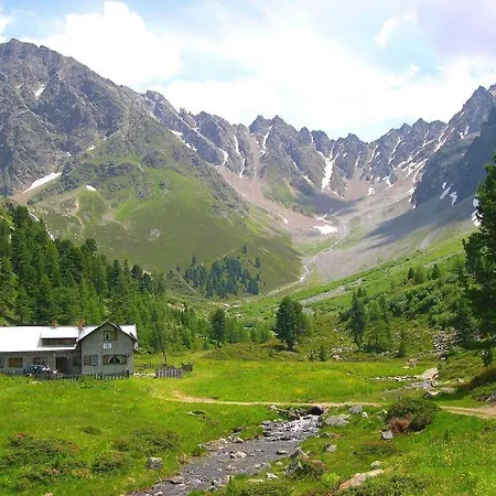 Falkeis Penzion Kauns