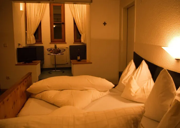 Falkeis بيت ضيافة Kauns