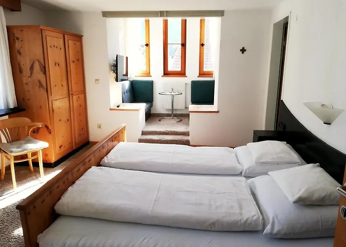 بيت ضيافة Falkeis